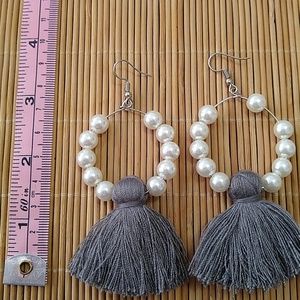 Plunder Grey Tassel and pearl earrings